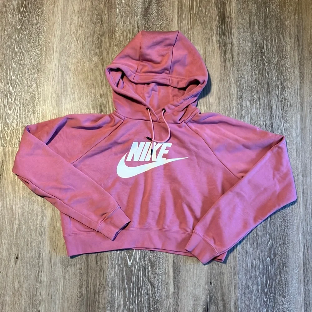 Nike Women’s Pink Cropped Hoodie - Picture 1 of 5
